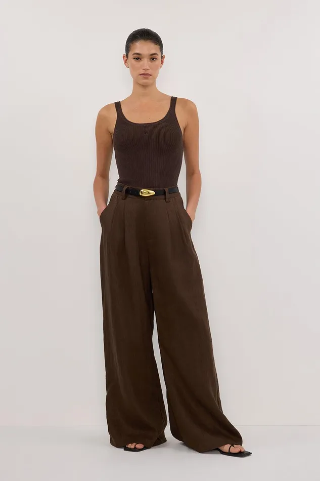 SIGNATURE CHOC SCOOP TANK Women DISSH Tanks