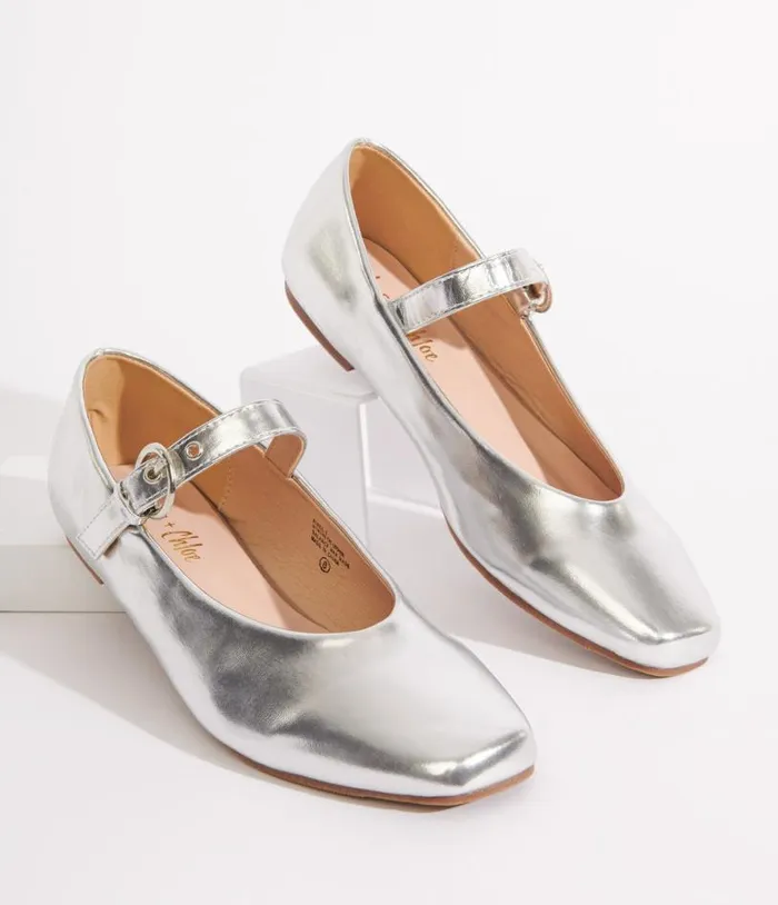 Silver Leatherette Mary Jane Flats Shoes Unique Vintage Flats