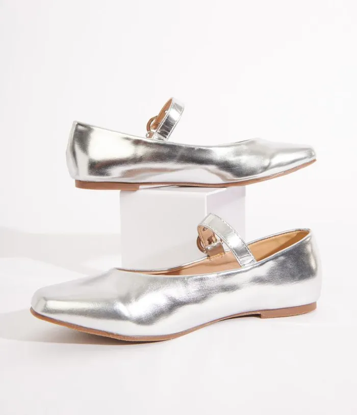 Silver Leatherette Mary Jane Flats Shoes Unique Vintage Flats