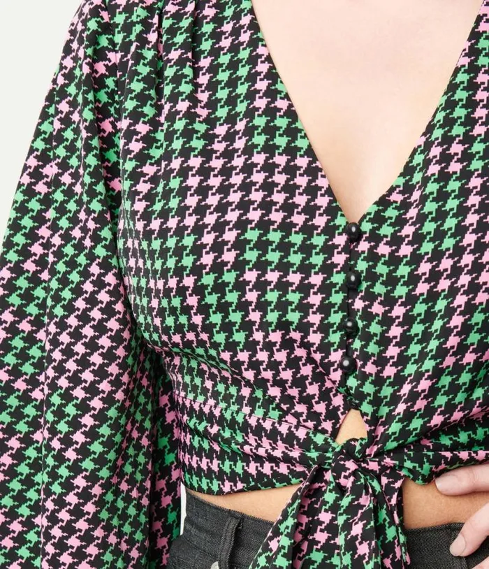 Smak Parlour Pink and Green Houndstooth Belva Crop Blouse Clothing Unique Vintage Blouses