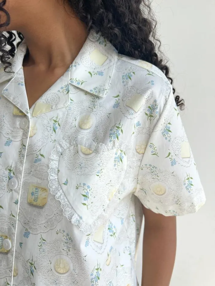 Tops Shop Lisa Says Gah Adrien Shirt