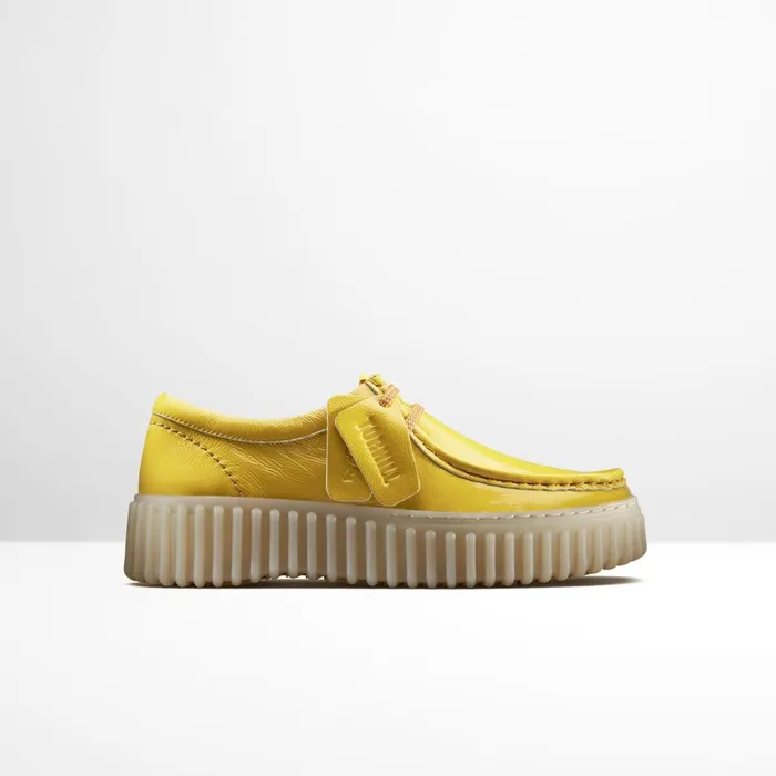Torhill Bee Yellow Patent Women Clarks Platforms