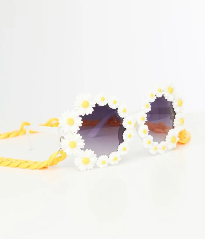White Daisy Chain Round Sunglasses Accessories Unique Vintage Sunglasses