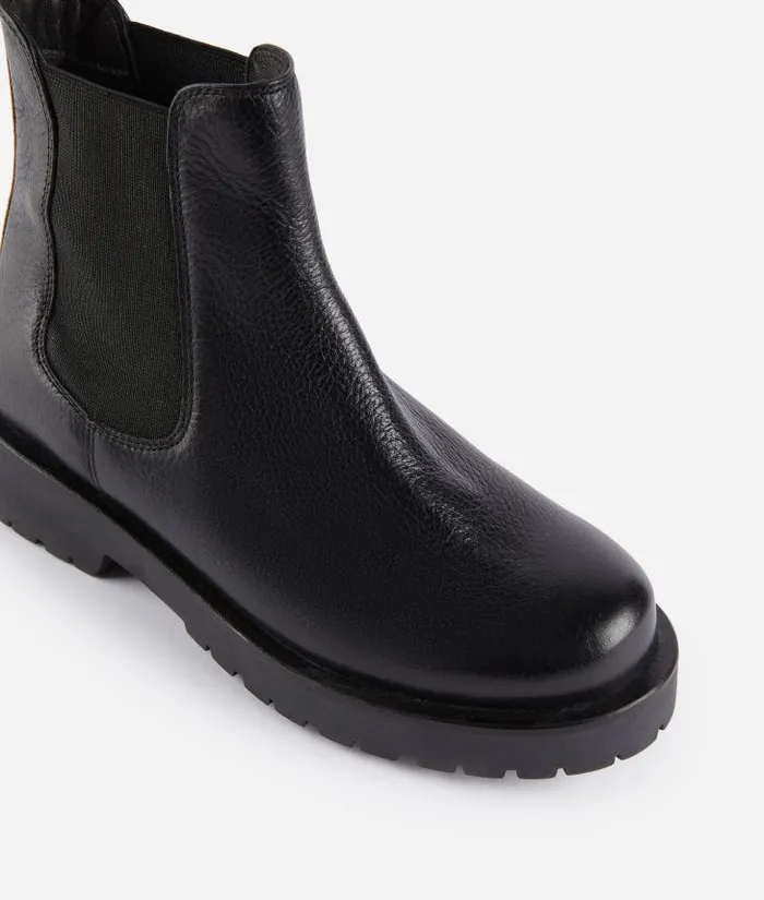 Woman Boots and Booties Alviero Martini Grainy Leather Beatle Boots Black