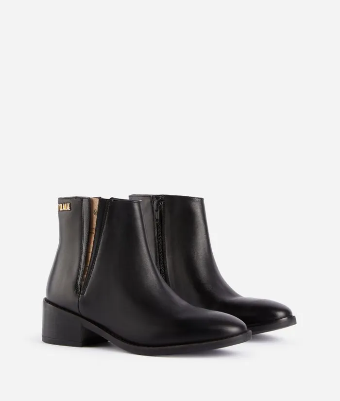 Woman Boots and Booties Alviero Martini Smooth Leather Ankle Boots With 1 Classe Logo Black