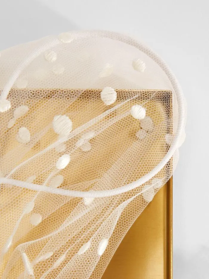 Woman Embroidered Tulle Veil White Maxmara Bridal Accessories Woman Embroidered Tulle Veil White Maxmara Bridal Accessories