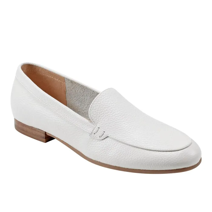 Women Docida Loafer Chic Cream Leather Marc Fisher Loafers and Flats