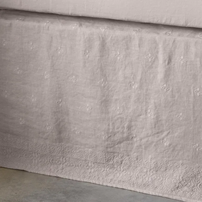 Women Gossamer Linen Embroidery Bedskirt Honeycomb Sundance Catalog Bedding and Bath Women Gossamer Linen Embroidery Bedskirt Honeycomb Sundance Catalog Bedding and Bath