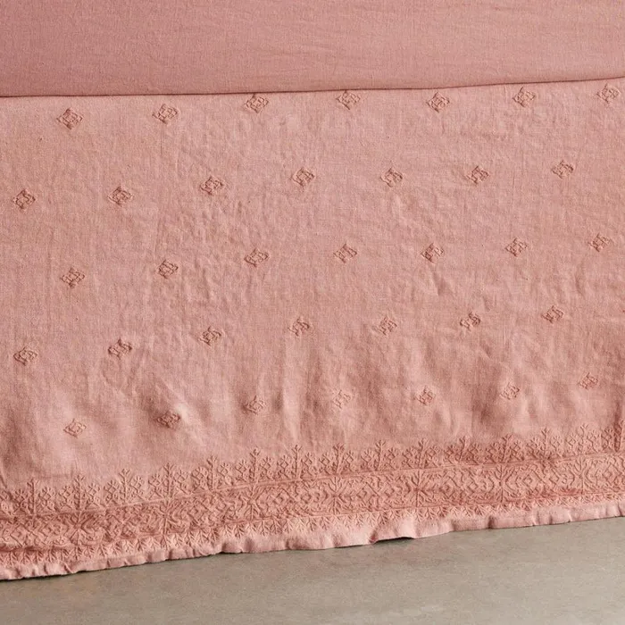 Women Gossamer Linen Embroidery Bedskirt Honeycomb Sundance Catalog Bedding and Bath Women Gossamer Linen Embroidery Bedskirt Honeycomb Sundance Catalog Bedding and Bath