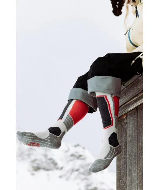 Women SK2 Intermediate Women Skiing Kneehigh Socks Off FALKE Ski Socks