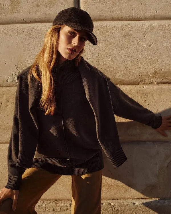 Women Women039s Crop Raglan Cashmere SweaterIn Flint Grey Flint Grey NPeal V Necks