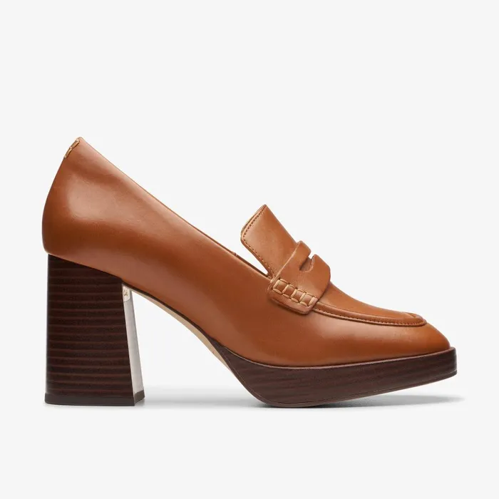 Zoya 85 Walk Tan Leather Women Clarks Heels and Pumps