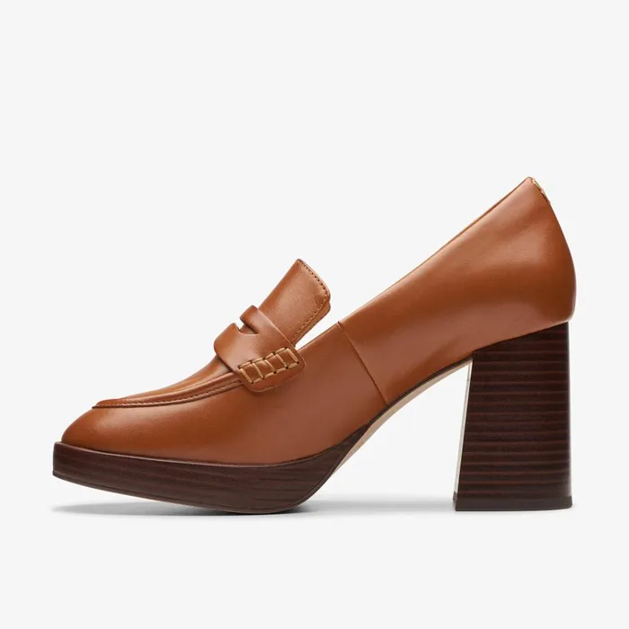 Zoya 85 Walk Tan Leather Women Clarks Heels and Pumps