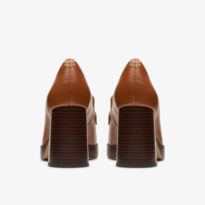 Zoya 85 Walk Tan Leather Women Clarks Heels and Pumps