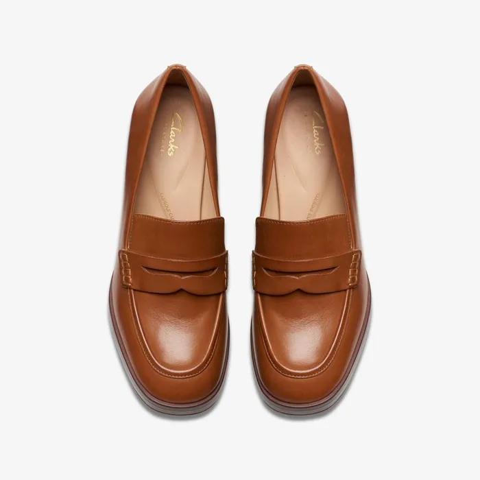 Zoya 85 Walk Tan Leather Women Clarks Heels and Pumps